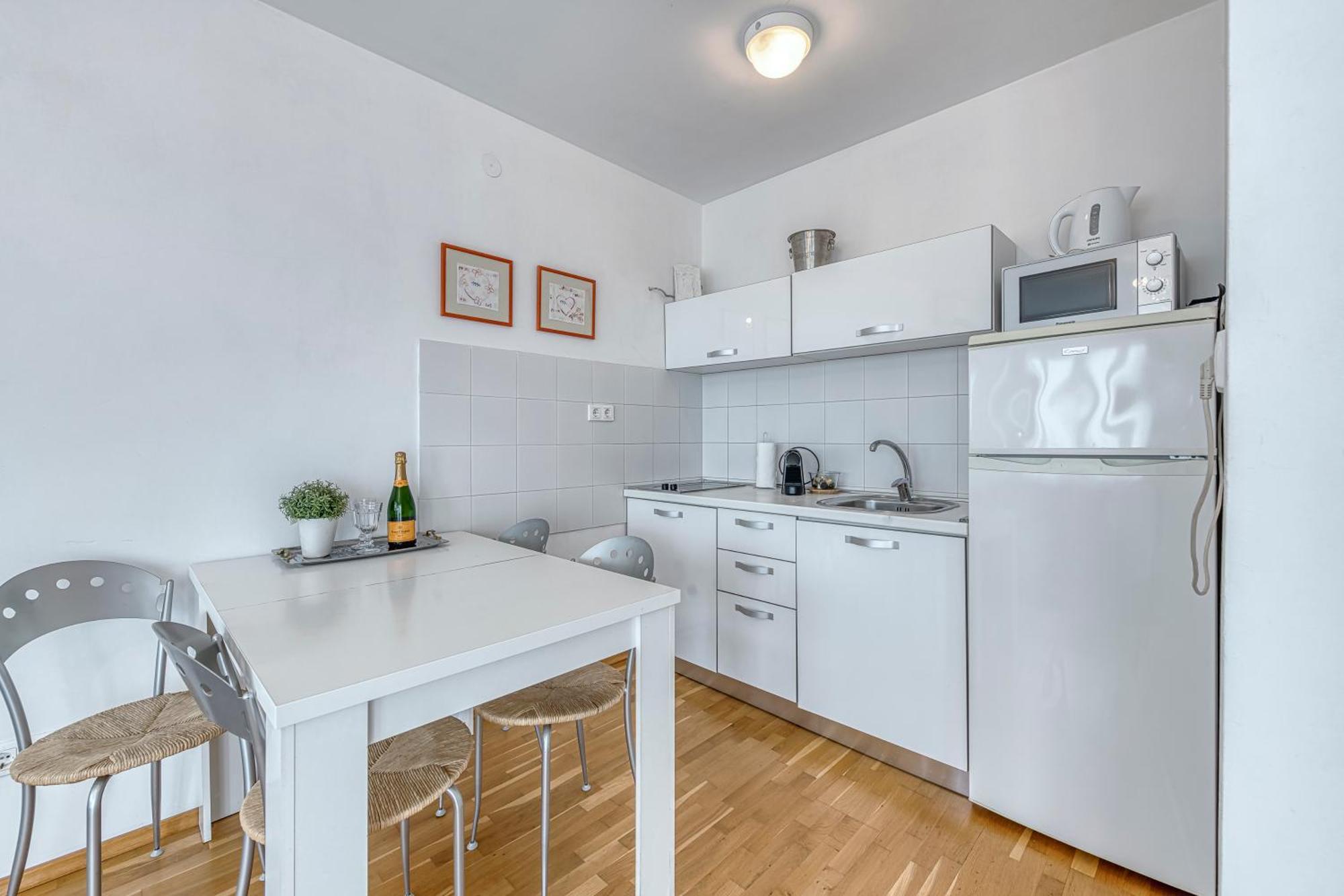 City Center Apartments Niva ดูบรอฟนิก ภายนอก รูปภาพ